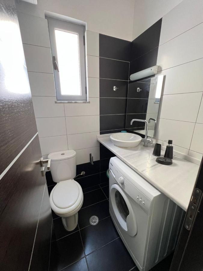 Adam Apartments Sarande Exterior photo